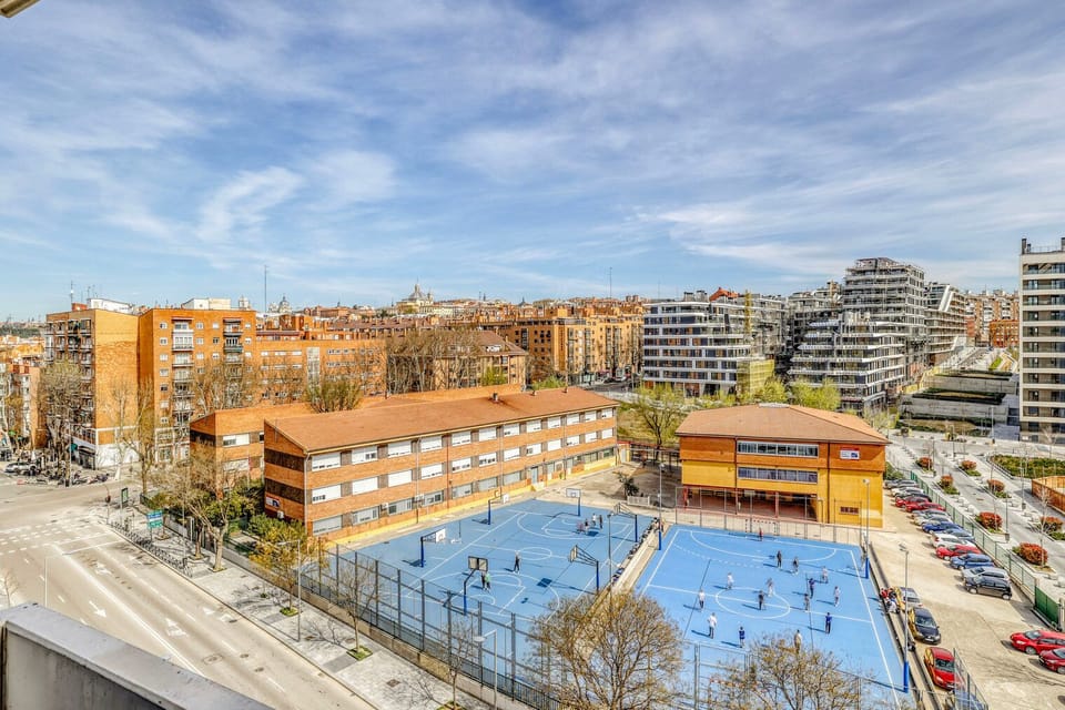 Sport court