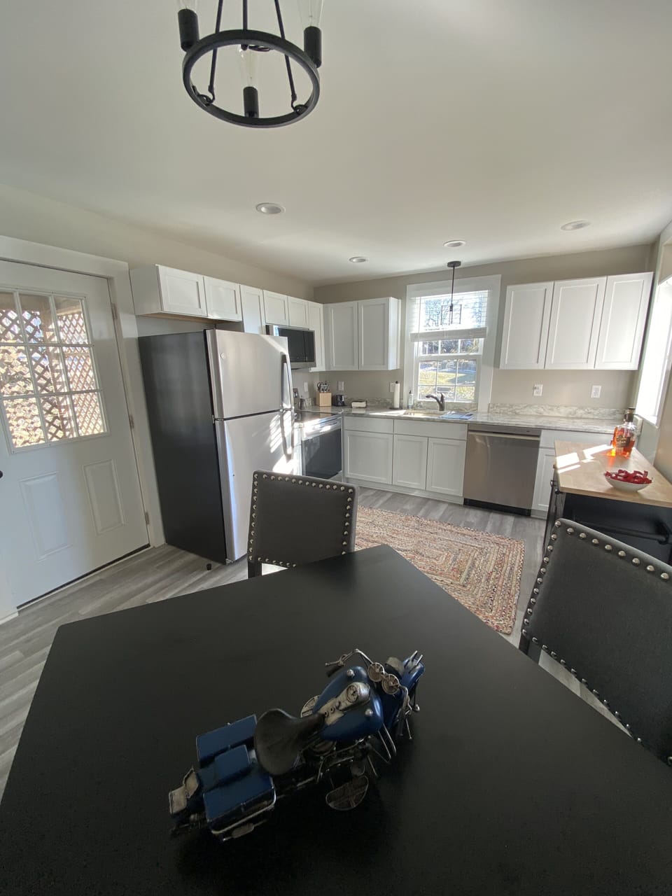Kitchen area with Movable Kitchen Island