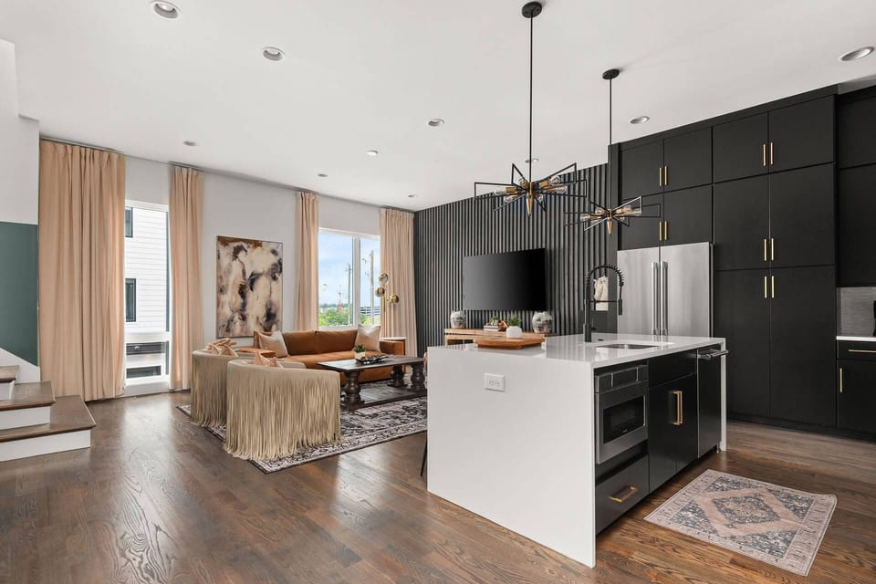 Welcome to your Nashville Retreat!