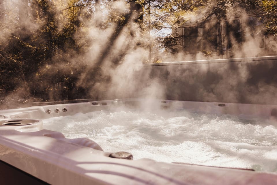 Hot tub open all year!