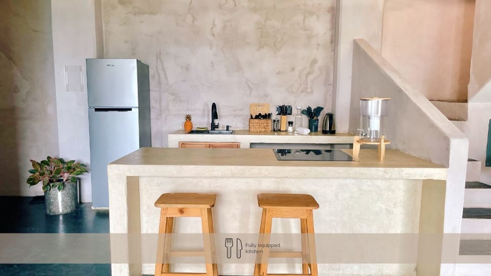 OFF COURSE WE PROVIDE YOU WITH A KITCHEN, WITH AN ELECTRIC STOVE SO THERE ARE NO ACCIDENTS IF YOU COME WITH YOUR FAMILY, ALL YOU NEED TO COOK FOR A PERFECT STAY AT HOME DINE AND WINE CASA.LEAH