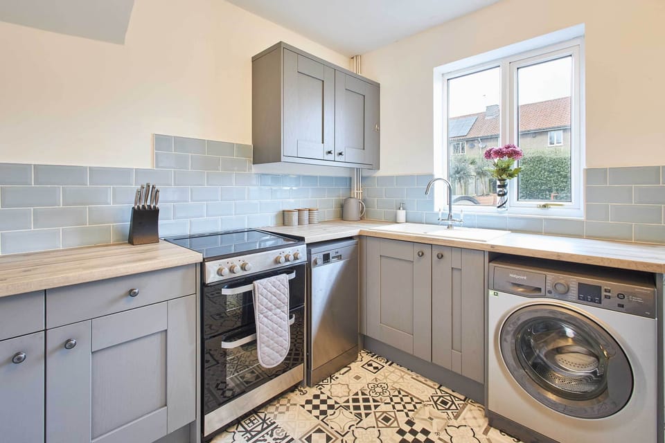 Crab Cottage, Longhoughton - Host & Stay