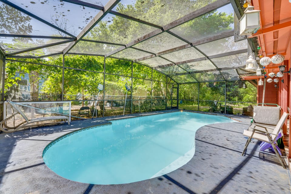 Apopka Vacation Rental | 6BR | 2BA | 2,500 Sq Ft