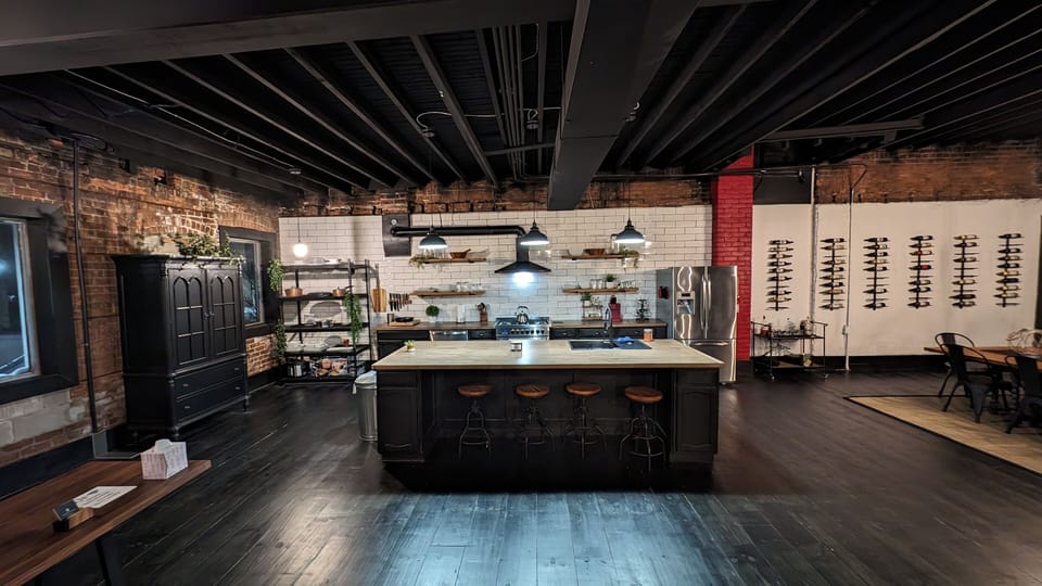 Kitchen photo 1