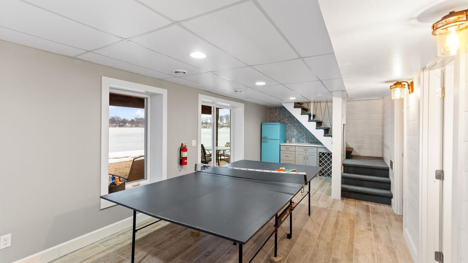 Walkout to beach, kitchenette w/ fridge