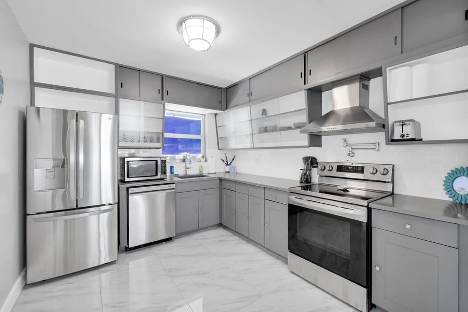 Well-equipped kitchen.