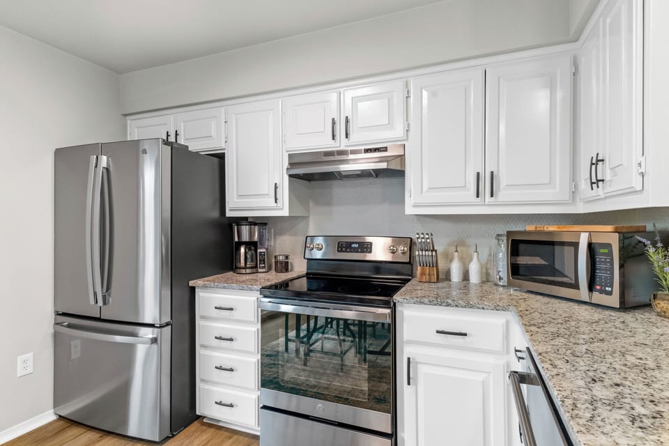 Fully stocked kitchen for all your cooking and baking needs!
