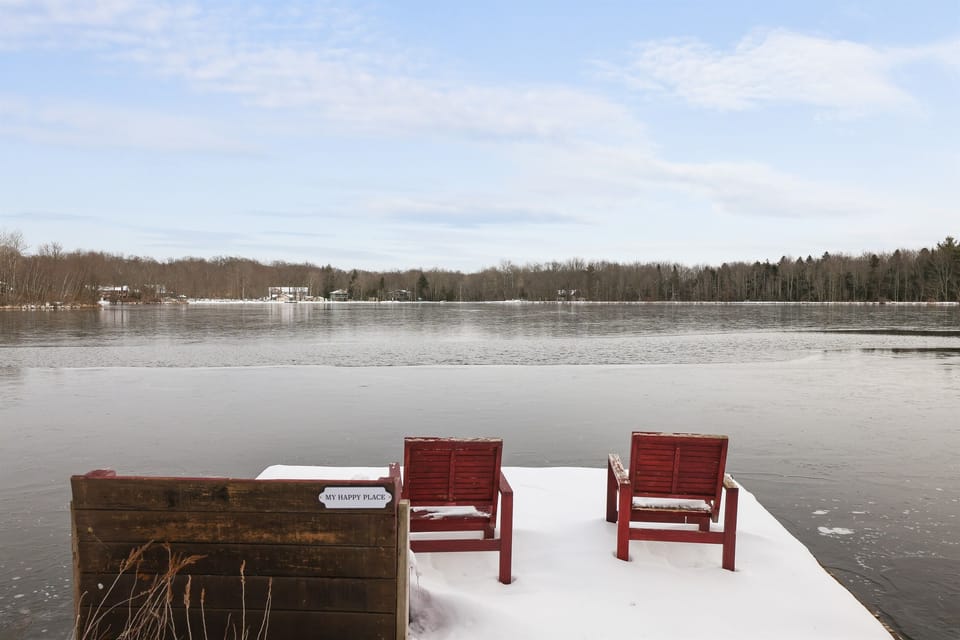 ★☆Private Dock!☆★ Enjoy your own private dock on Pines Lake.