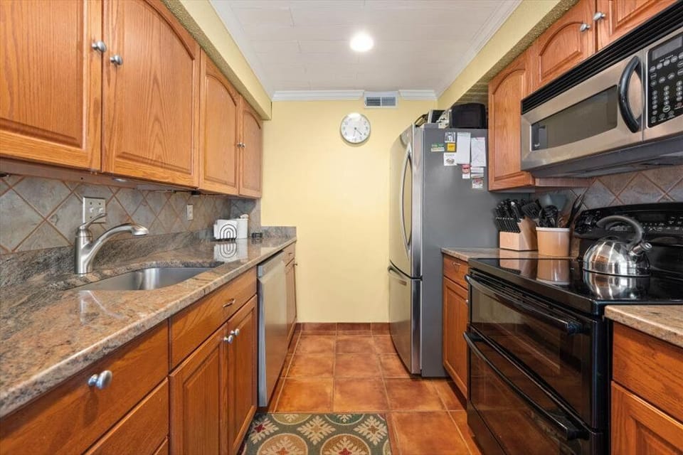 Kitchen/dining area