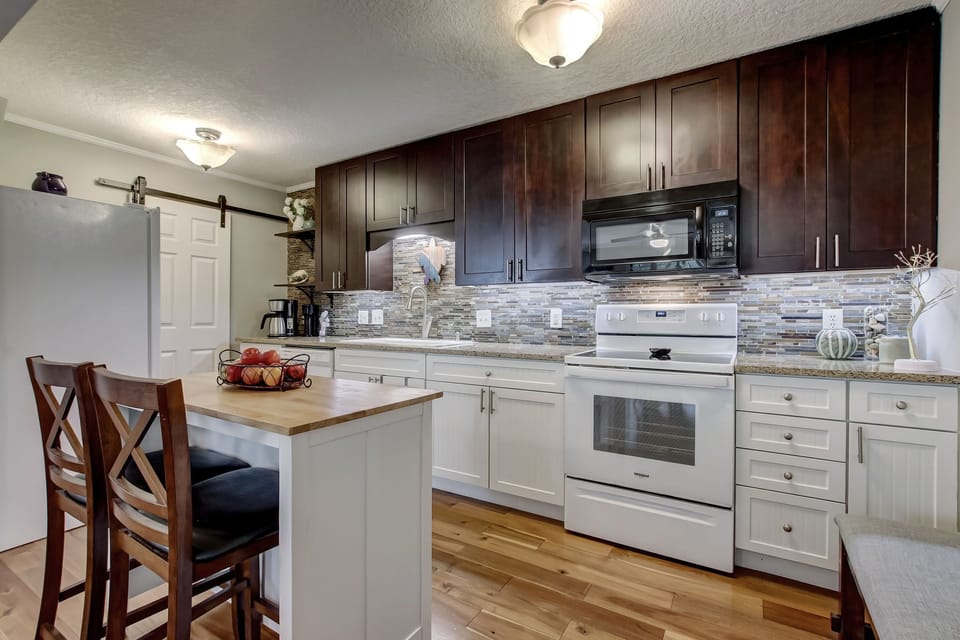 Kitchen with Island view