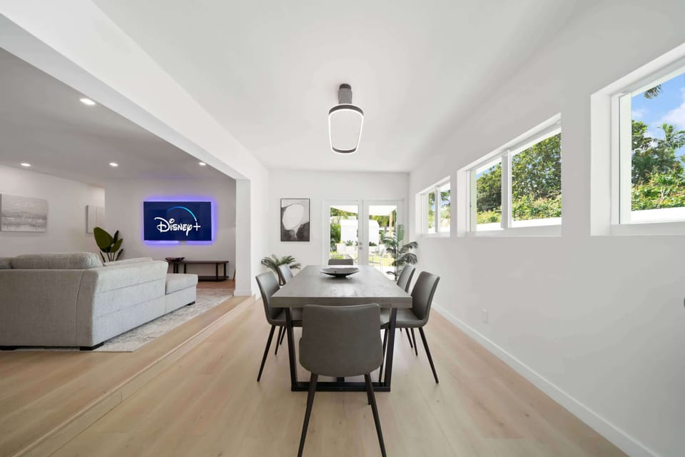 Dinning table