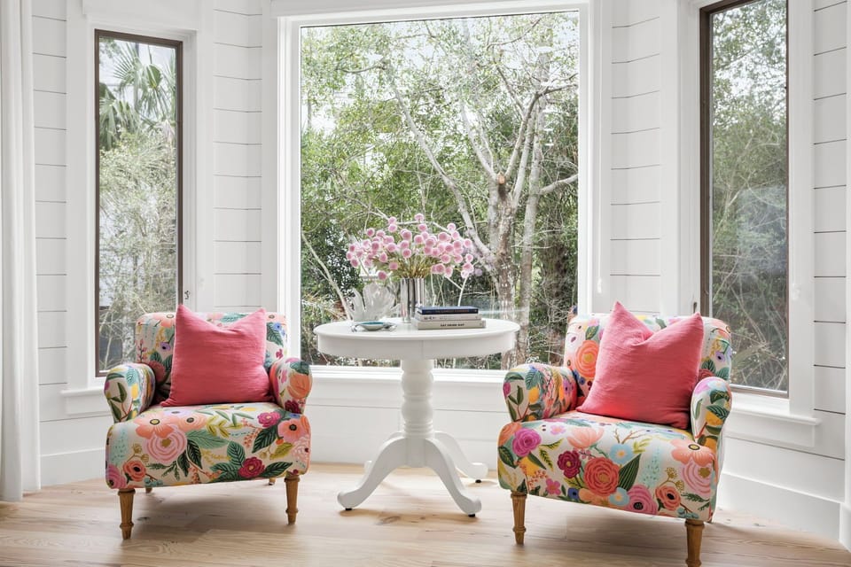Sitting Area Off Kitchen