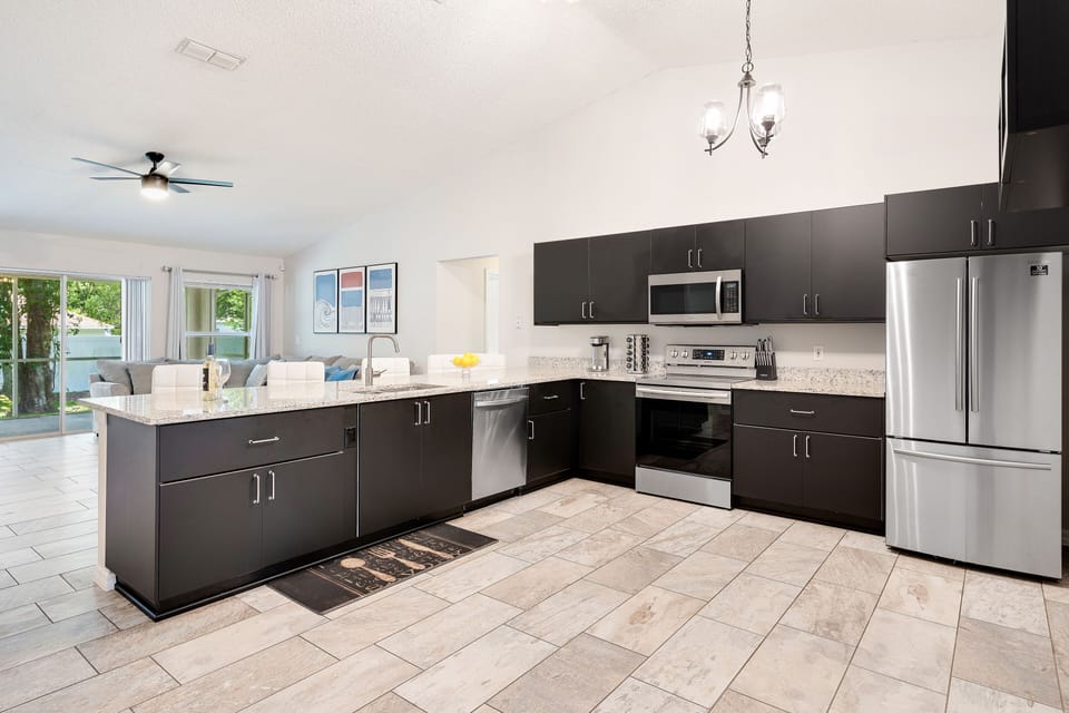 Beautiful Chef's Kitchen 
