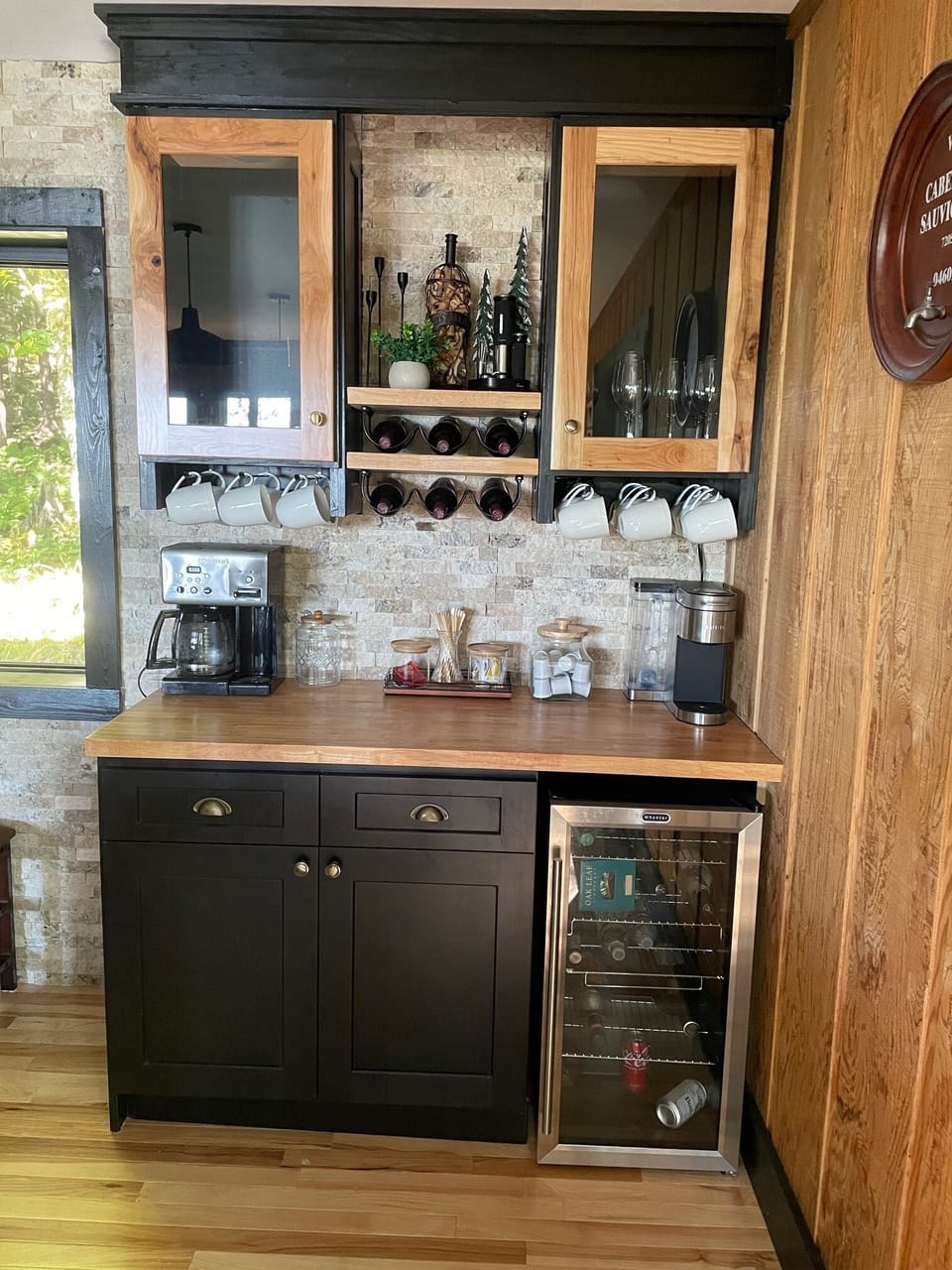 Coffee/wine bar