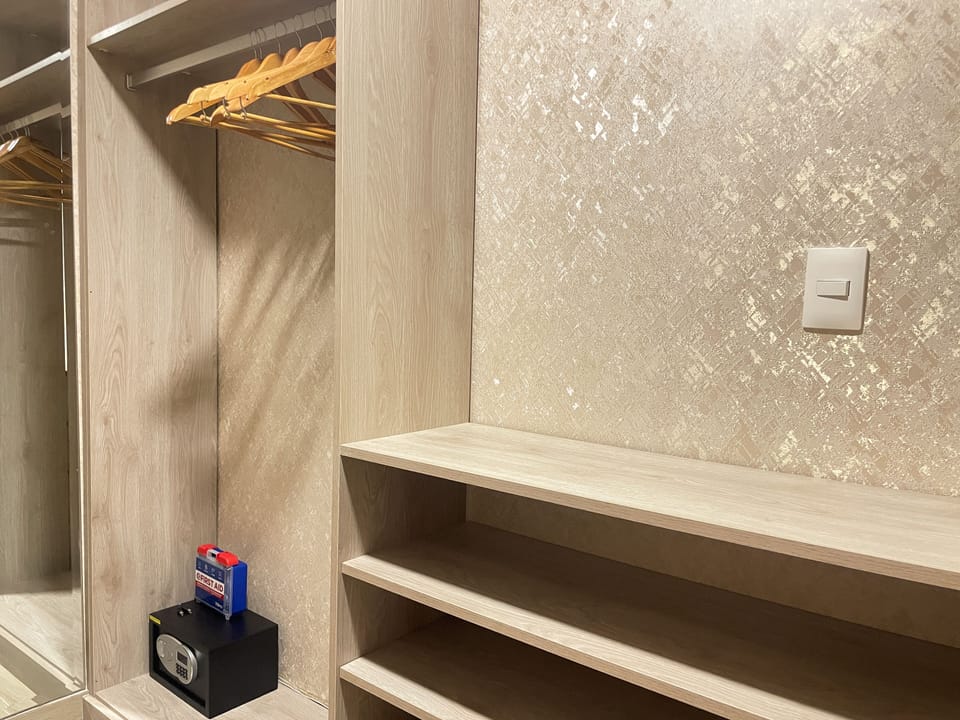 Walk in closet