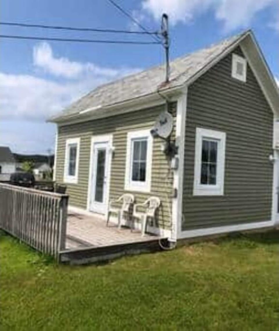 Cricket Field Cottage 
