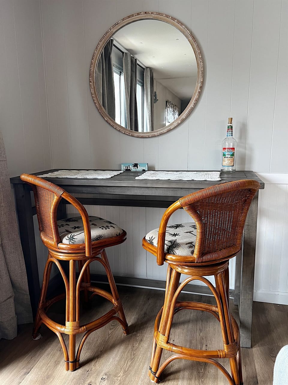 bar stool seating.