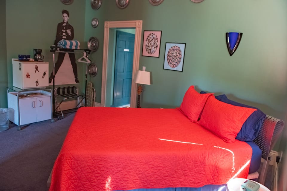 Queen bed plus mini fridge, coffee maker + coffee