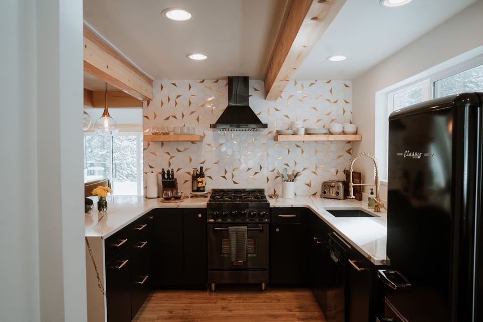 Well-stocked kitchen for your cooking and socializing enjoyment