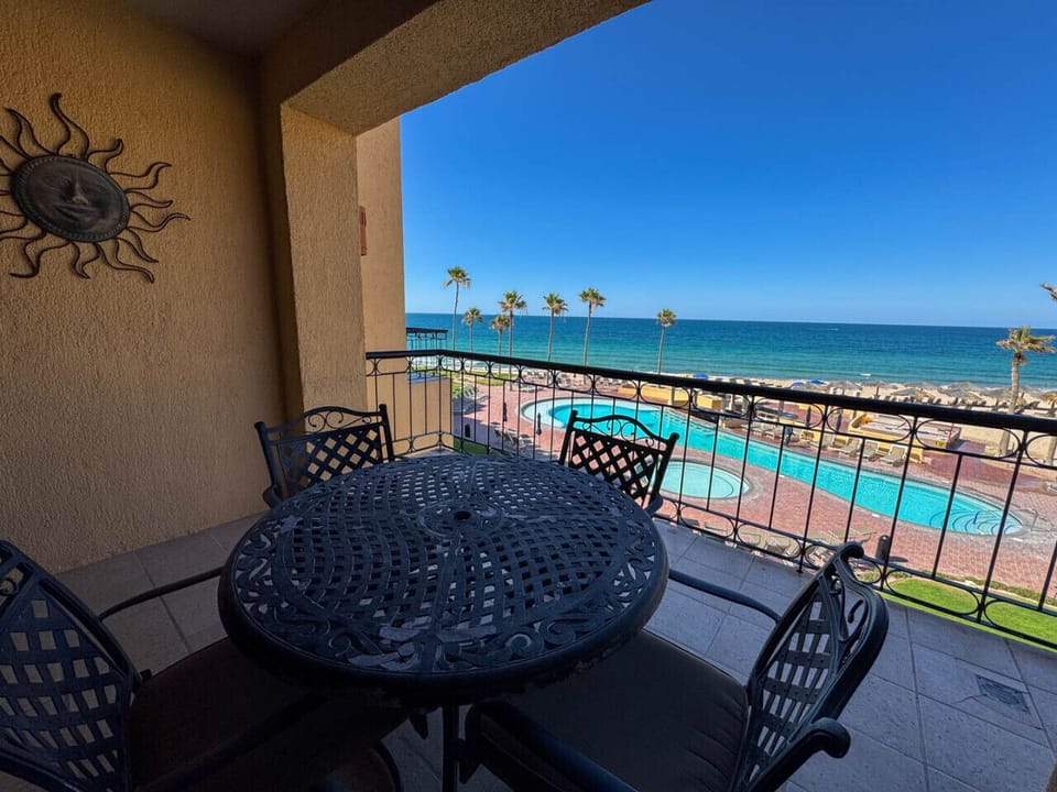 Balcony/Terrace with a View!