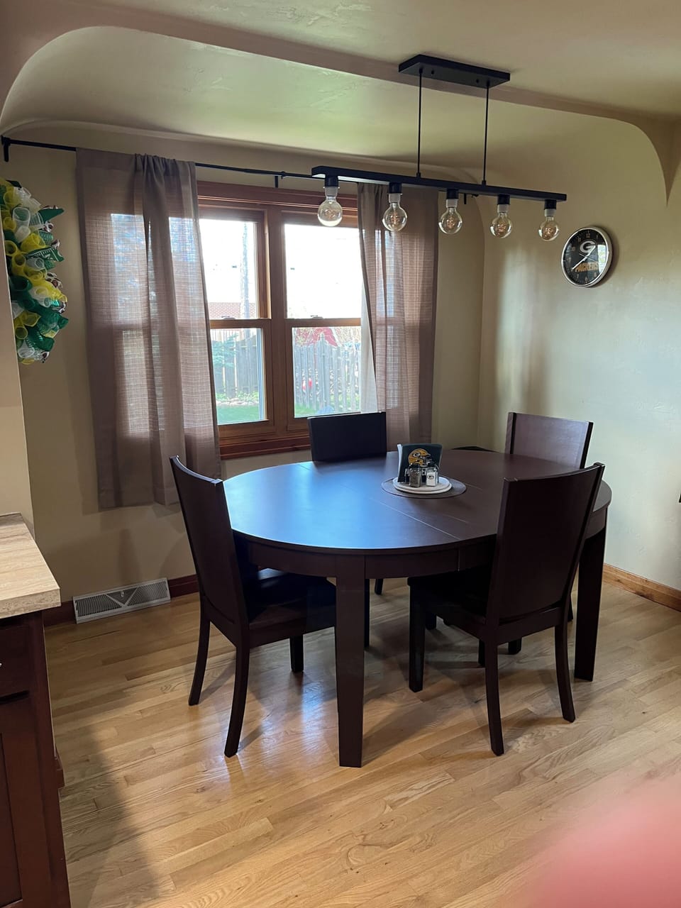 Kitchen table