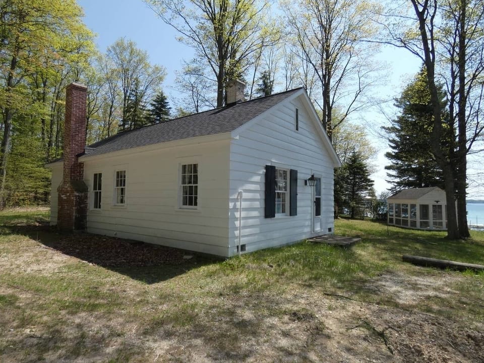 South Cabin