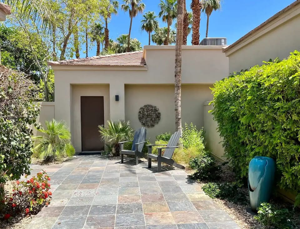 Relaxing private front courtyard with fountain