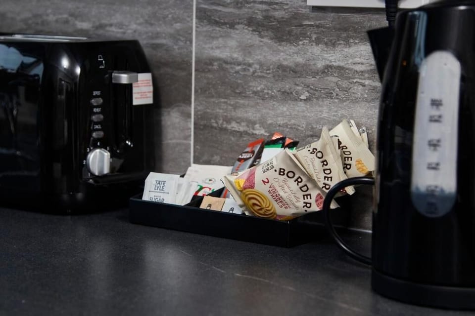 Coffee/tea facilities/Kitchecn/Kitchenette