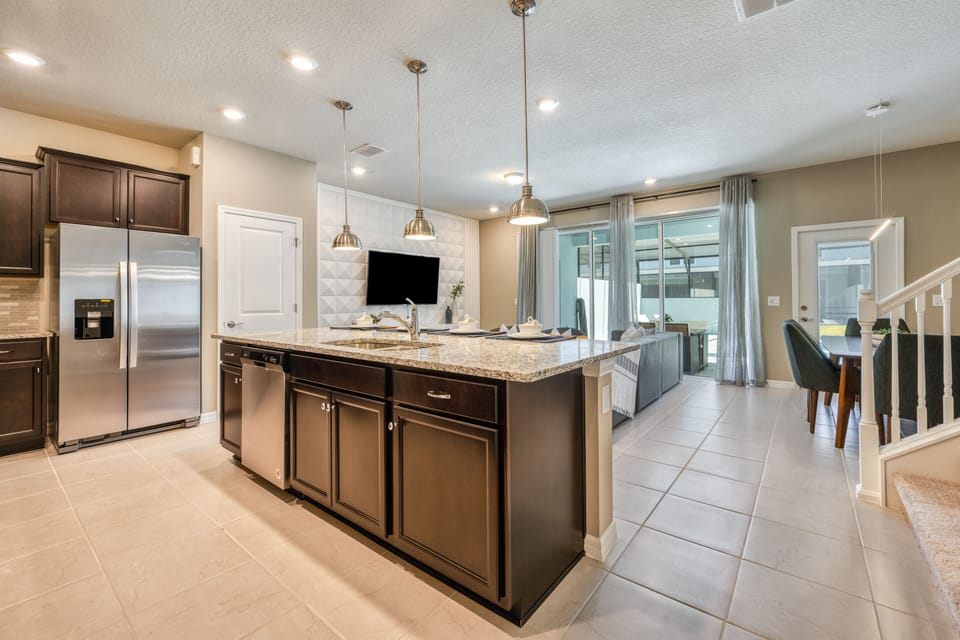 Kitchen and living room