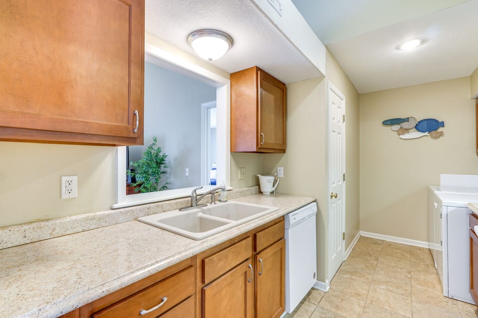 Kitchen | Blender | Slow Cooker | Toaster | Spices | Washer & Dryer