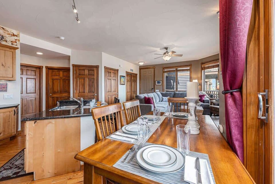 Dining table seating for 4.