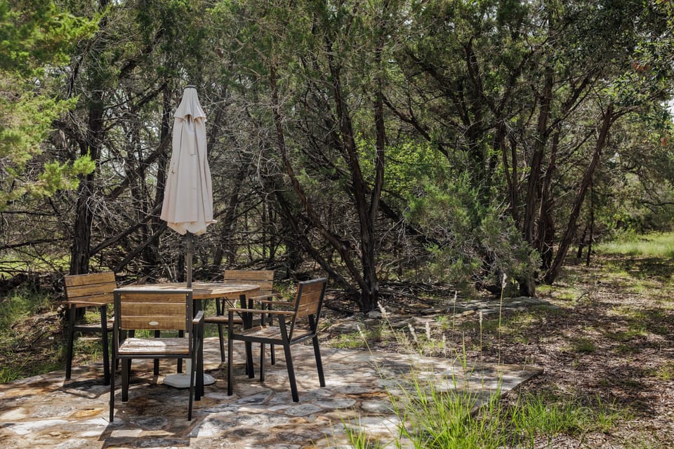 Fantastic Outdoor Dining Option