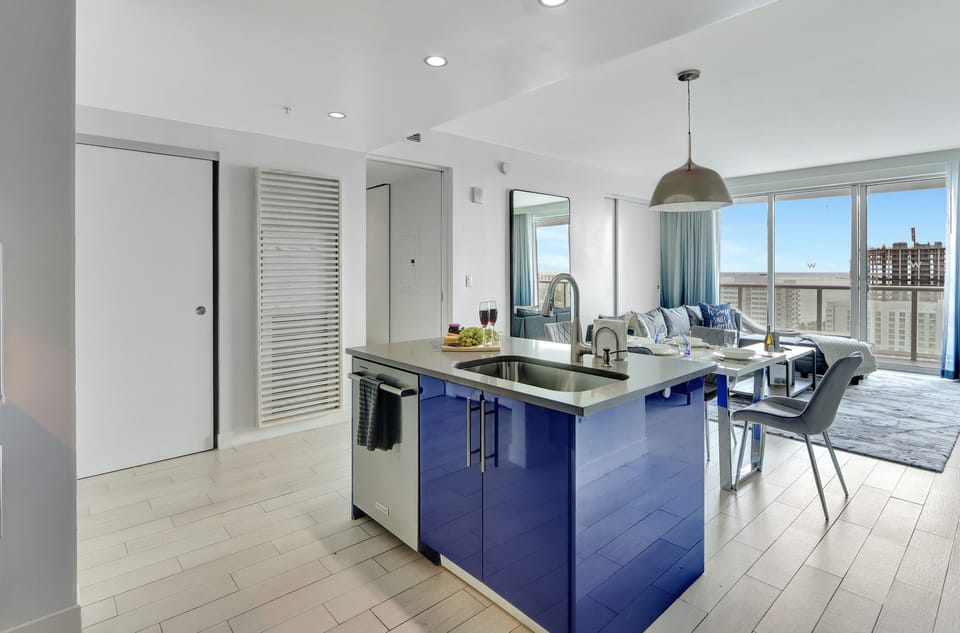 Kitchen | Modern, stylish appliances.