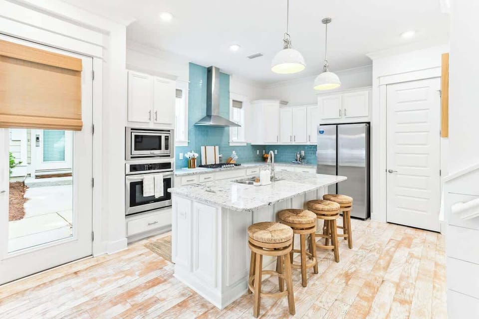 Additional seating for four at the kitchen island!
