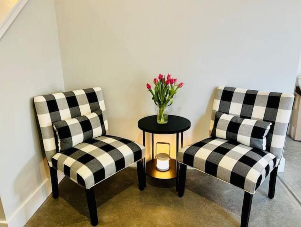 Sitting area.