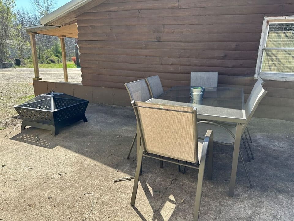 Outdoor seating, bbq grill + firepit