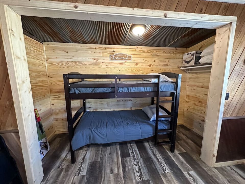 Bedroom 1, king bed + twin bunkbed
