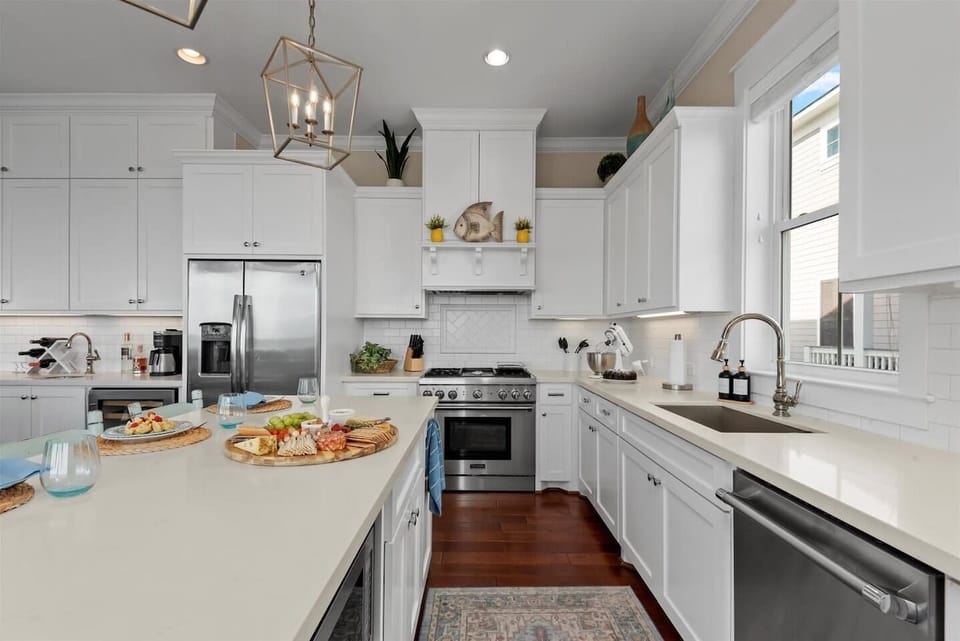 High end appliances and plenty of storage