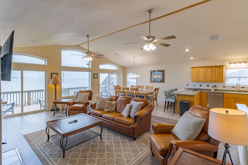 Top Level Living Area