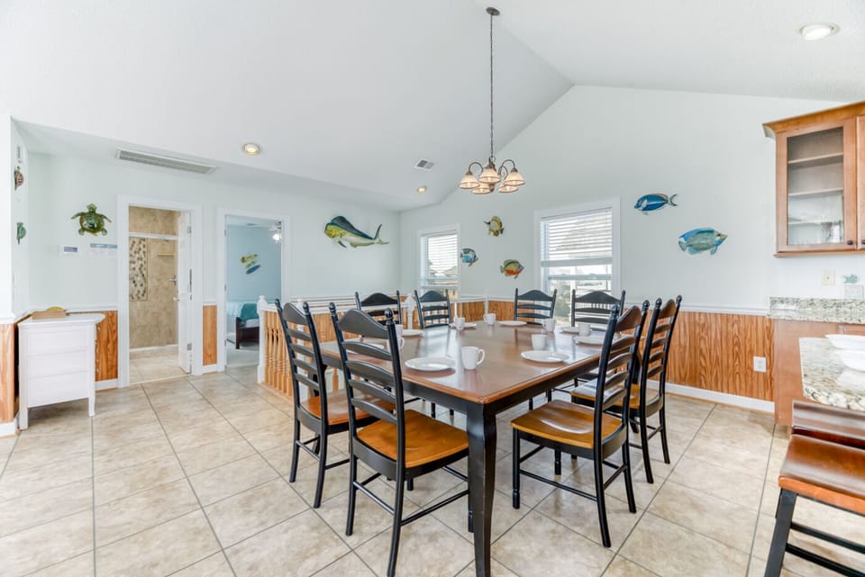 Top Level Dining Area