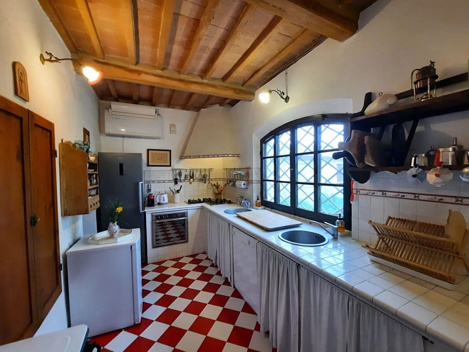 Kitchen, Scenic View