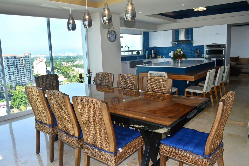 Custom table for 8.