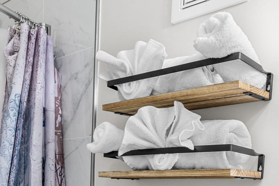 Towels & Sheets provided