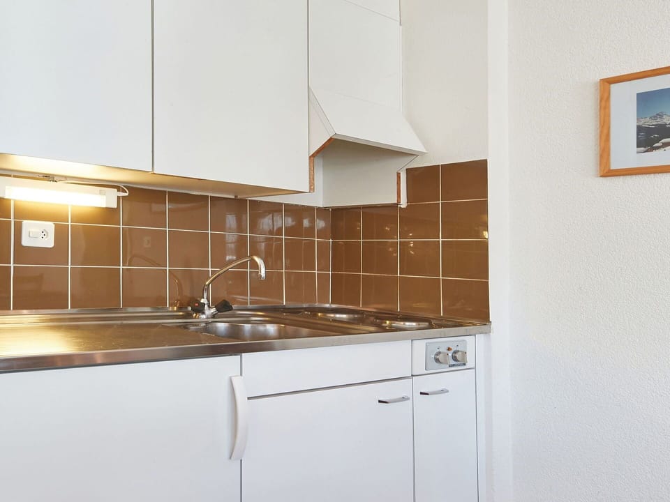 Brown, Cabinetry, Kitchen Sink, Tap, Building, Property, Countertop, Sink, Picture Frame, Plumbing Fixture