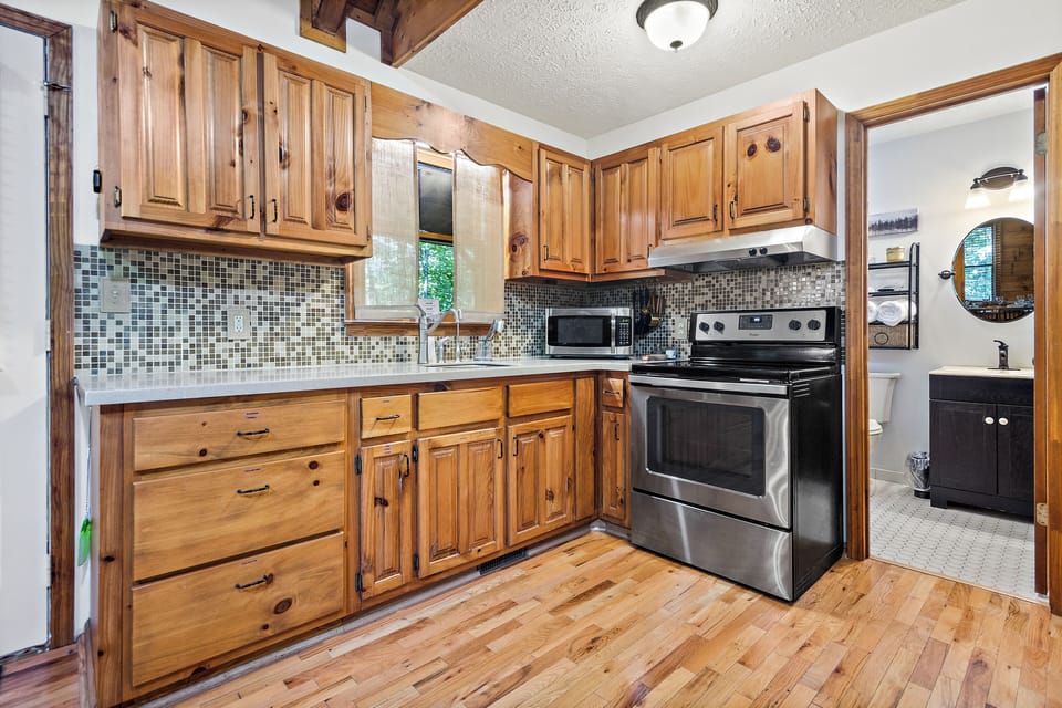Prepare a home-cooked meal or order take-out from a restaurant in Alpine Helen. 
