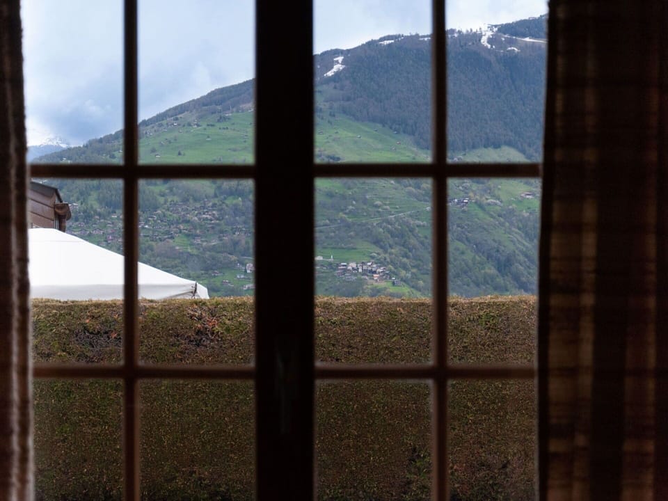 Sky, Window, Mountain, Cloud, Shade, Wood, Architecture, Plant, Glass