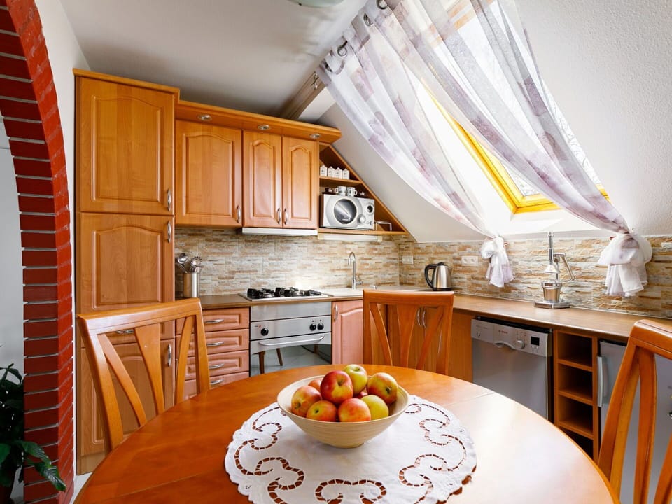 Cabinetry, Table, Furniture, Property, Tableware, Countertop, Kitchen, Food, Wood, Orange