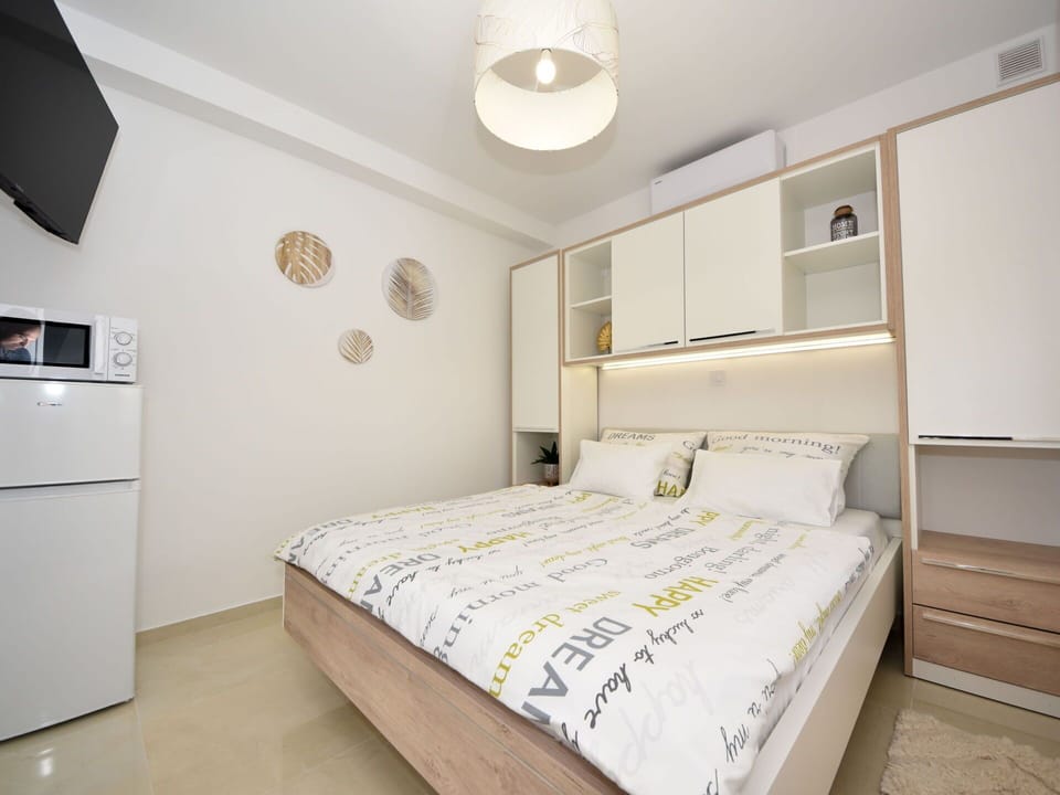 Building, Furniture, Property, Comfort, Cabinetry, Bed Frame, Wood, Lighting, Drawer, Bed
