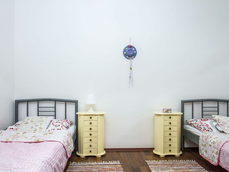 Furniture, Comfort, Wood, Textile, Pillow, Interior Design, Cabinetry, Floor, Bed, Flooring