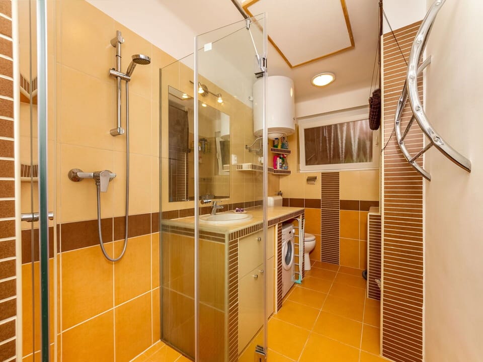 Shower Door, Shower Head, Cabinetry, Interior Design, Wood, Shower, House, Floor, Flooring